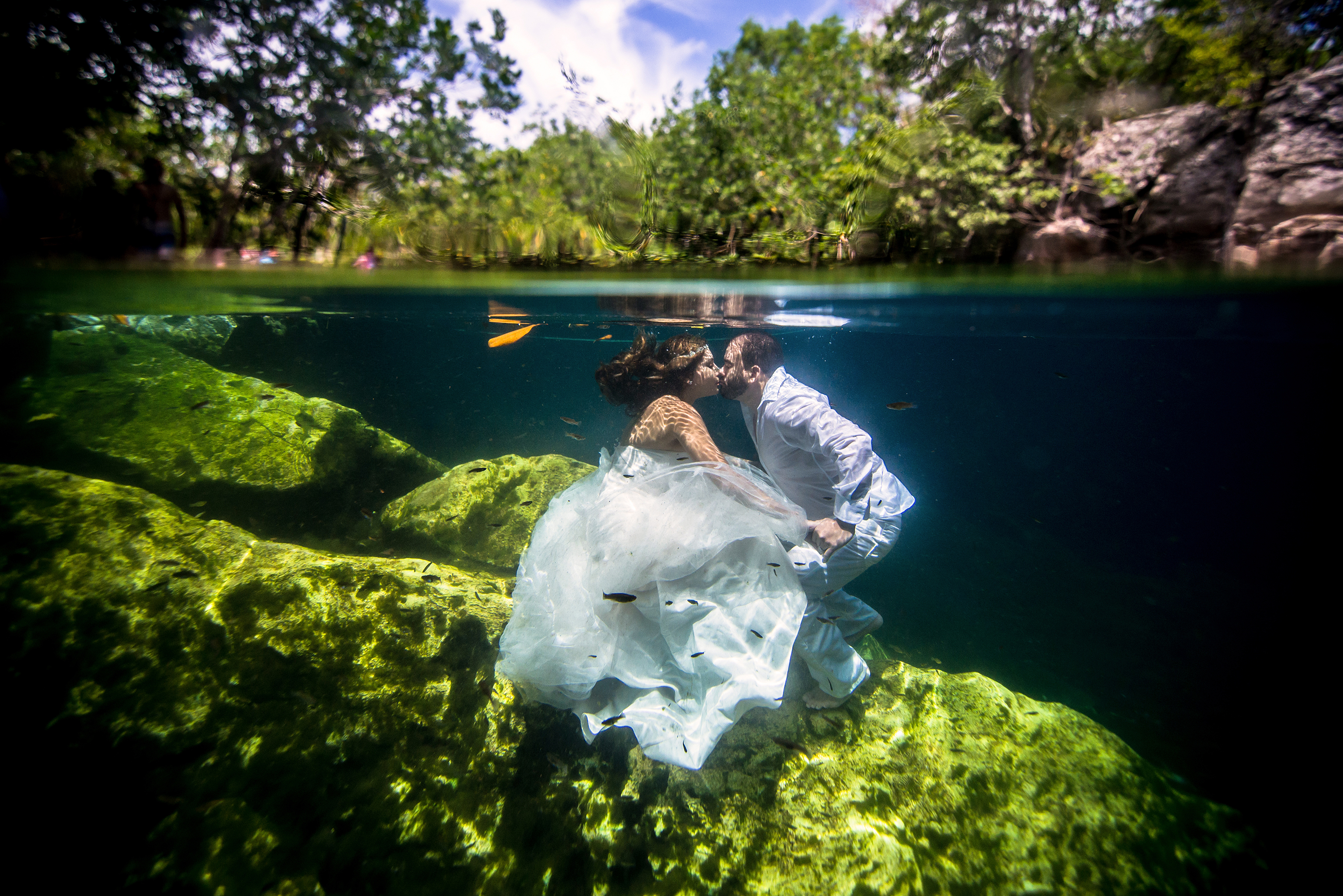 Playaloves.me Trash the Dress Cancun Mexico